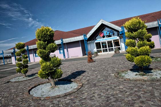 Vorplatz von Eingangsbereich